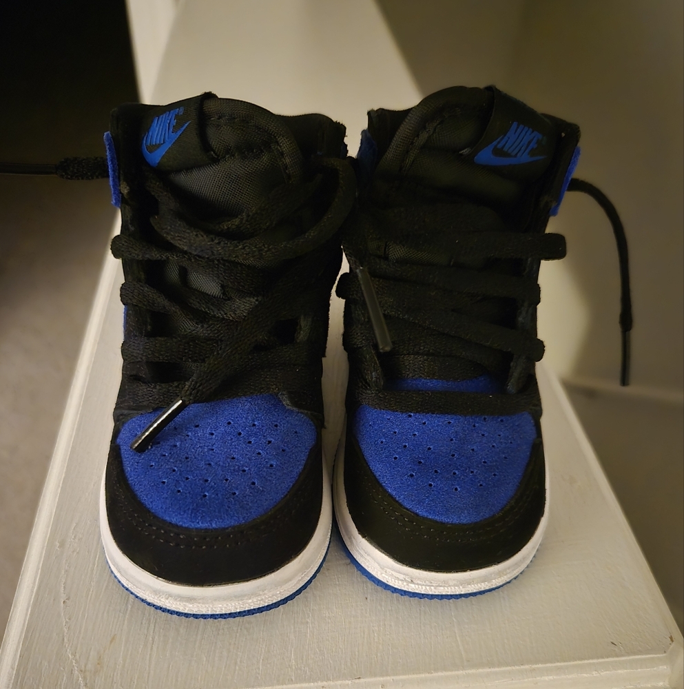 Jordan's Size 5C Blue and Black